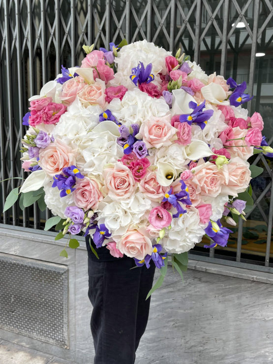 bouquet of white and pale pink flowers